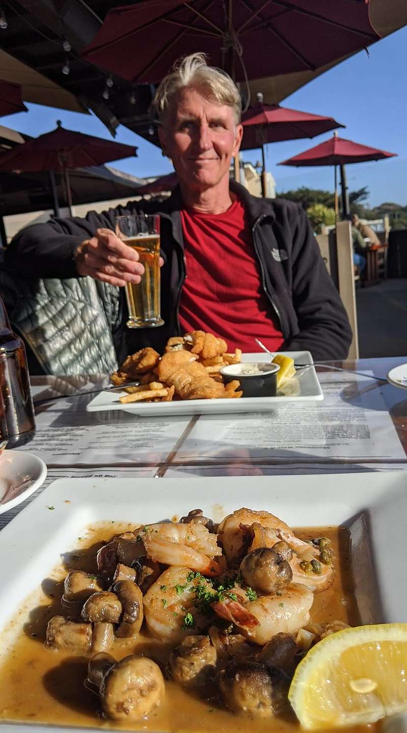 Outdoor dining and the Moonstone Beach Bar and Grill